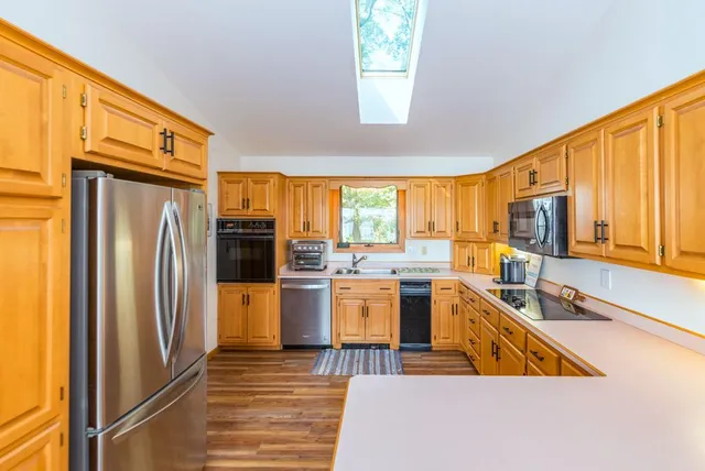 $1,295,000 | 30112 County Road 3, Merrifield, MN 56465