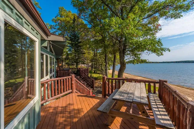 $1,295,000 | 30112 County Road 3, Merrifield, MN 56465