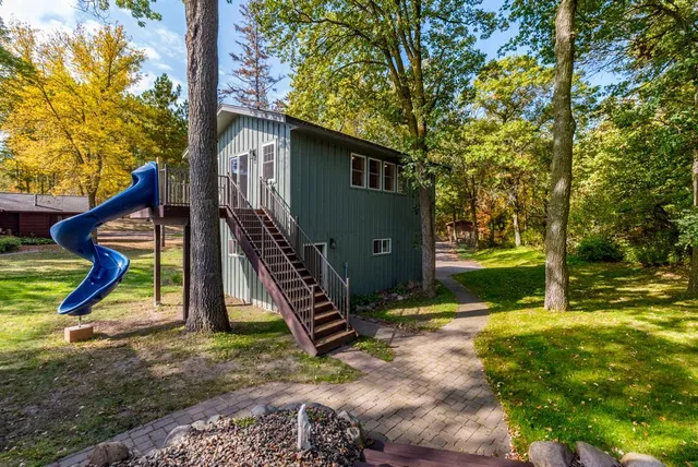 $1,295,000 | 30112 County Road 3, Merrifield, MN 56465