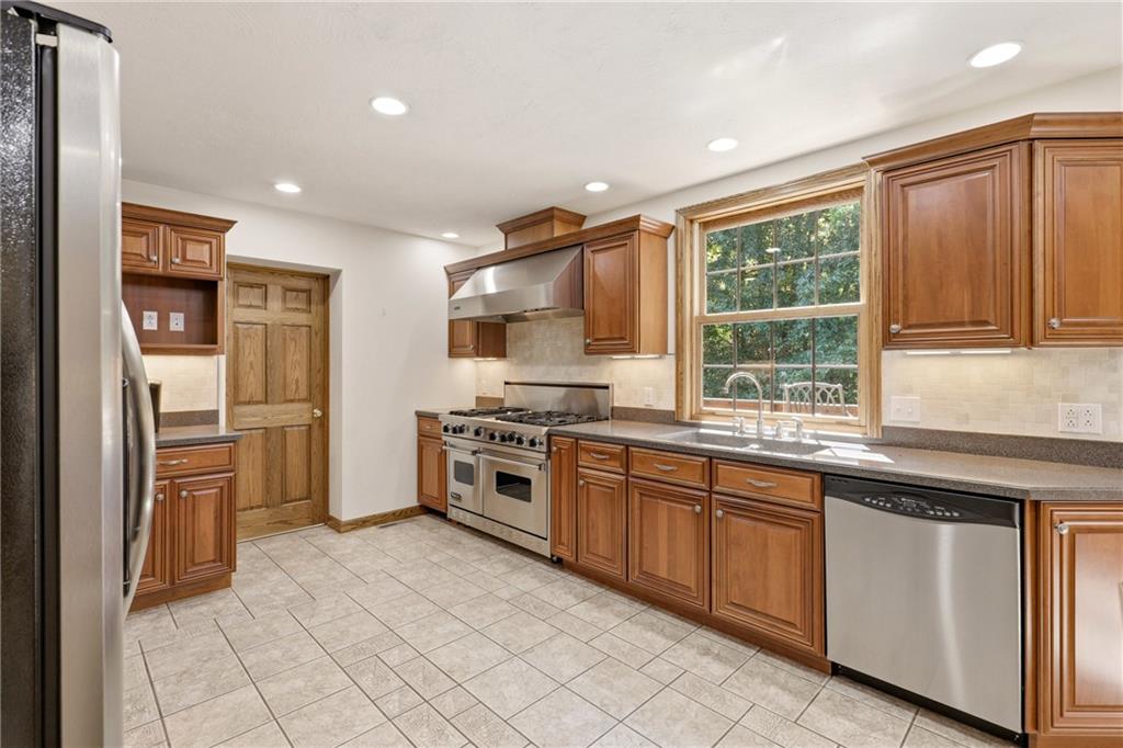 389 Stepping Stone Road Somerset, PA 15501 - Photo 17 of 50