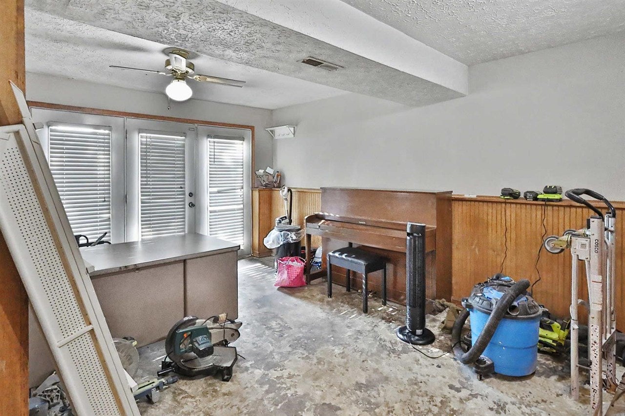 844 Witt Road Bowling Green, KY 42101 - Photo 22 of 26 Gallery Image 22