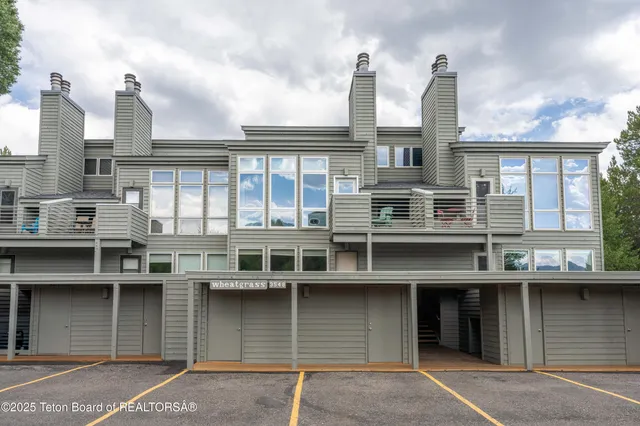 $2,375,000 | 3548 North Lake Creek Drive, Unit 2223, Wilson, WY 83014