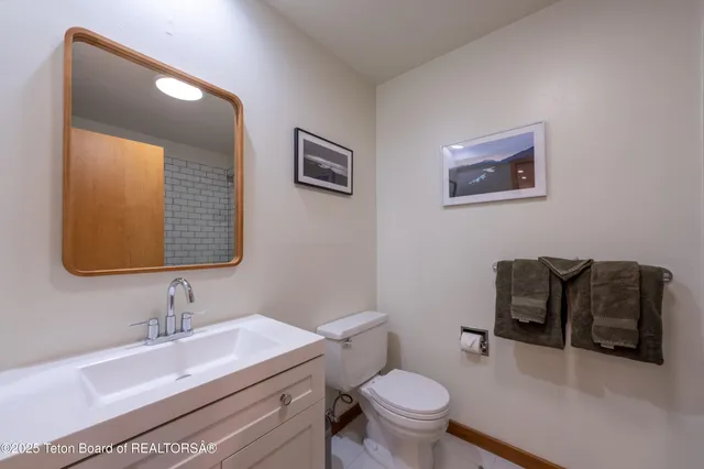 $2,375,000 | 3548 North Lake Creek Drive, Unit 2223, Wilson, WY 83014