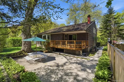 a view of house with a outdoor space