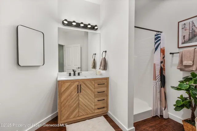 $825,000 | 1400 East Valley Road, Unit 115, Basalt, CO 81621