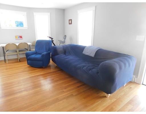34 Cheriton Road Quincy, MA 02170 - Photo 8 of 24 Gallery Image 8