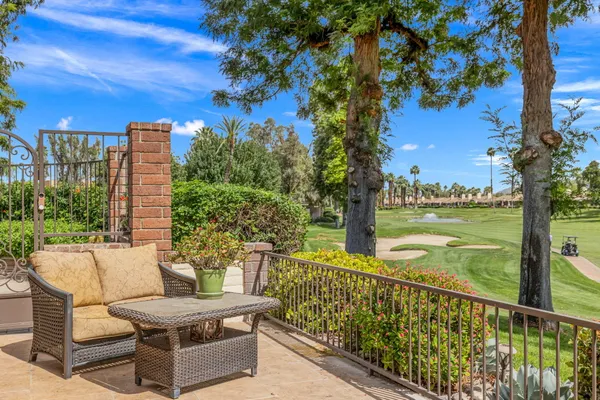 $1,100,000 | 133 Juan Circle, Palm Desert, CA 92260
