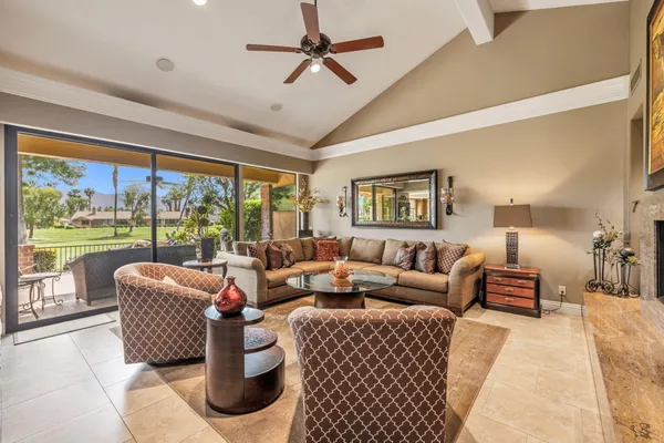 $1,100,000 | 133 Juan Circle, Palm Desert, CA 92260