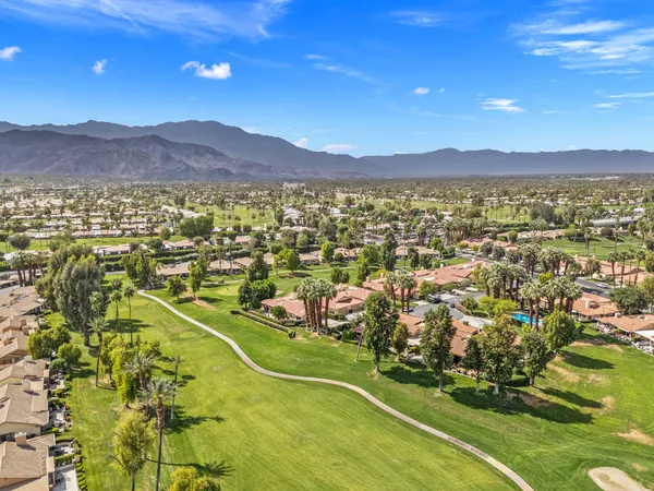 $1,100,000 | 133 Juan Circle, Palm Desert, CA 92260