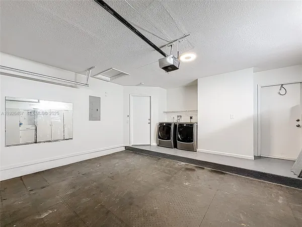 a view of a livingroom with an empty space