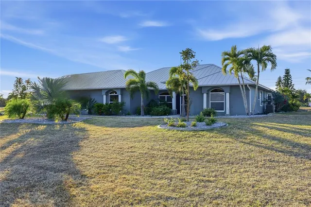 $750,000 | 978 Boundary Boulevard, Rotonda West, FL 33947