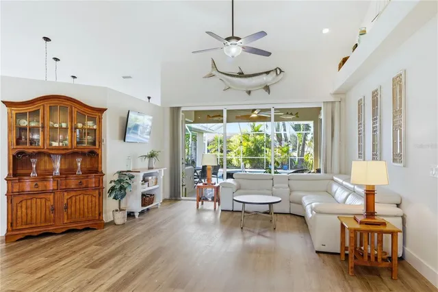 $750,000 | 978 Boundary Boulevard, Rotonda West, FL 33947