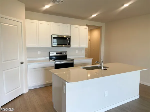 $2,250 | 1321 Northeast 9th Street, Cape Coral, FL 33909