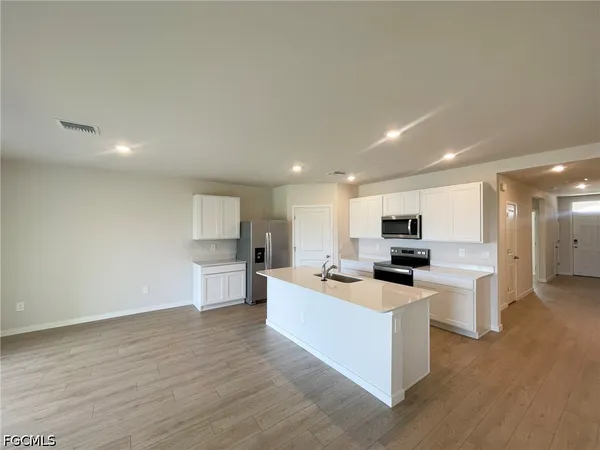 $2,250 | 1321 Northeast 9th Street, Cape Coral, FL 33909