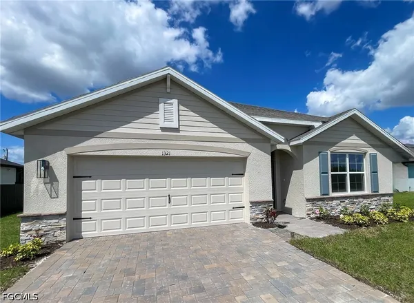 $2,250 | 1321 Northeast 9th Street, Cape Coral, FL 33909