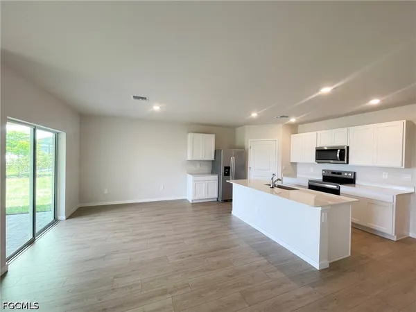 $2,250 | 1321 Northeast 9th Street, Cape Coral, FL 33909