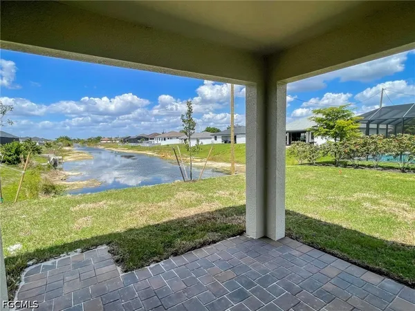 $2,250 | 1321 Northeast 9th Street, Cape Coral, FL 33909