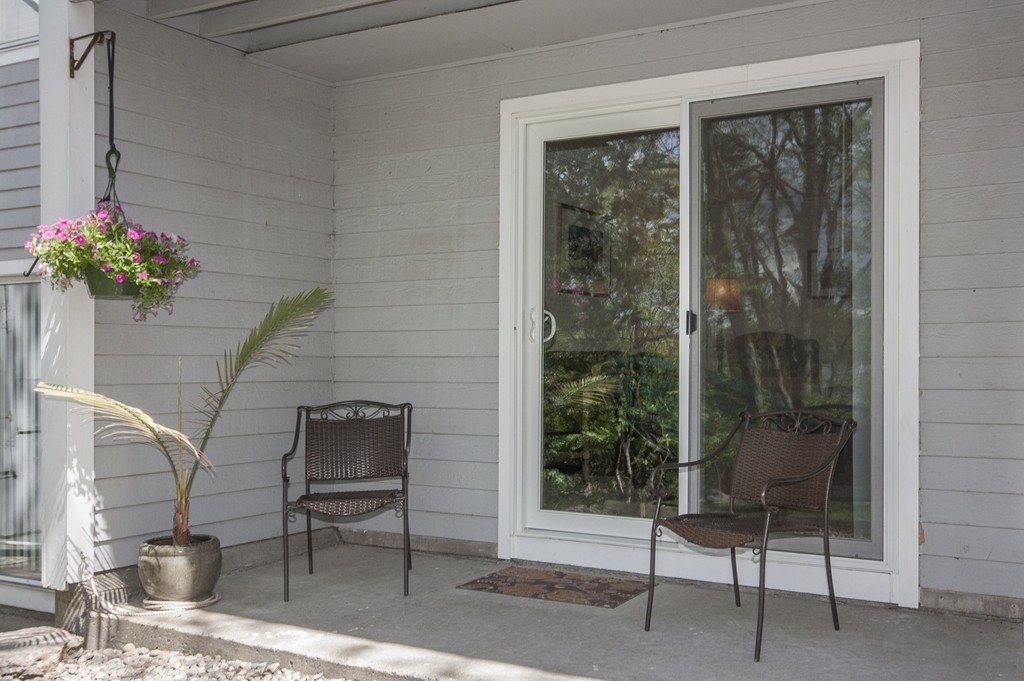 8 Beal's Cove Road, Unit B Hingham, MA 02043 - Photo 9 of 10 Gallery Image 9