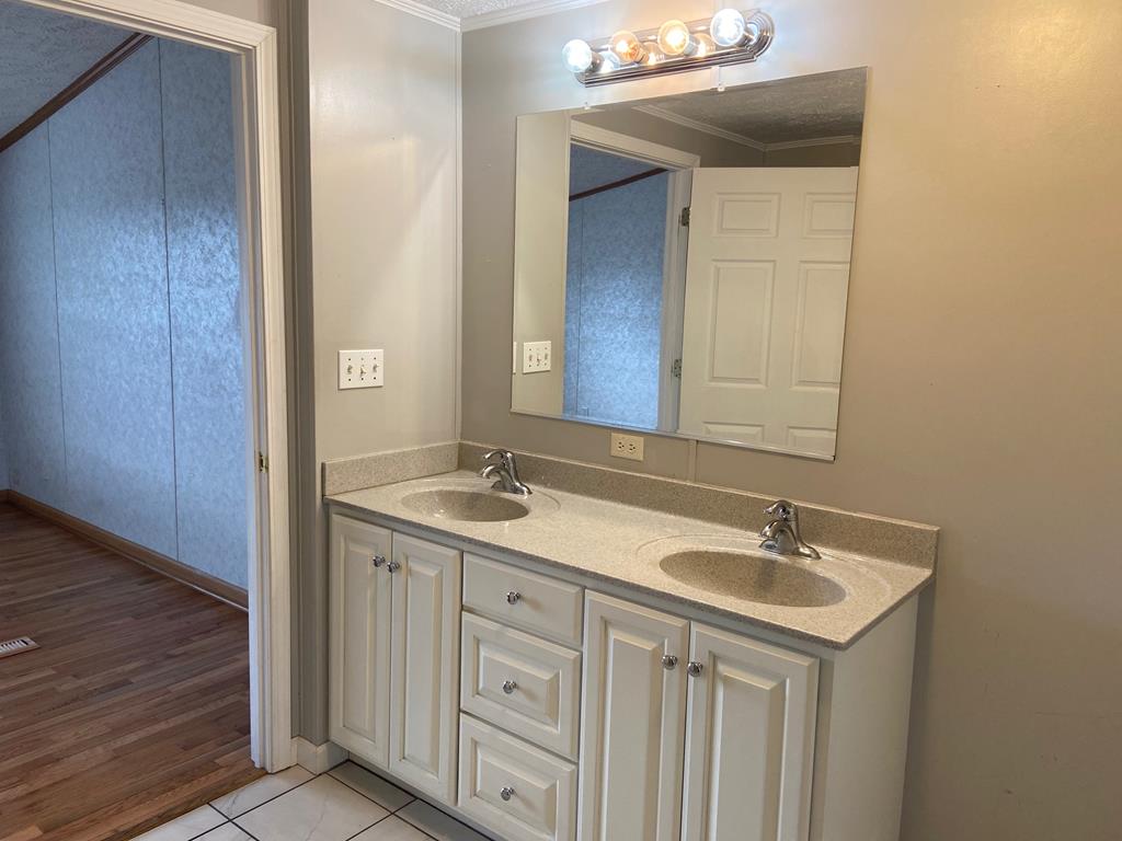 8145 Mountain Road Cedar Bluff, VA 24609 - Photo 24 of 34 Gallery Image 24