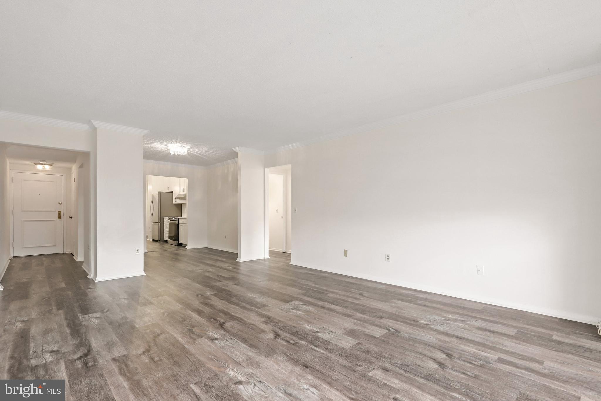 6101 Edsall Road, Unit 1406 Alexandria, VA 22304 - Photo 6 of 25 Gallery Image 6