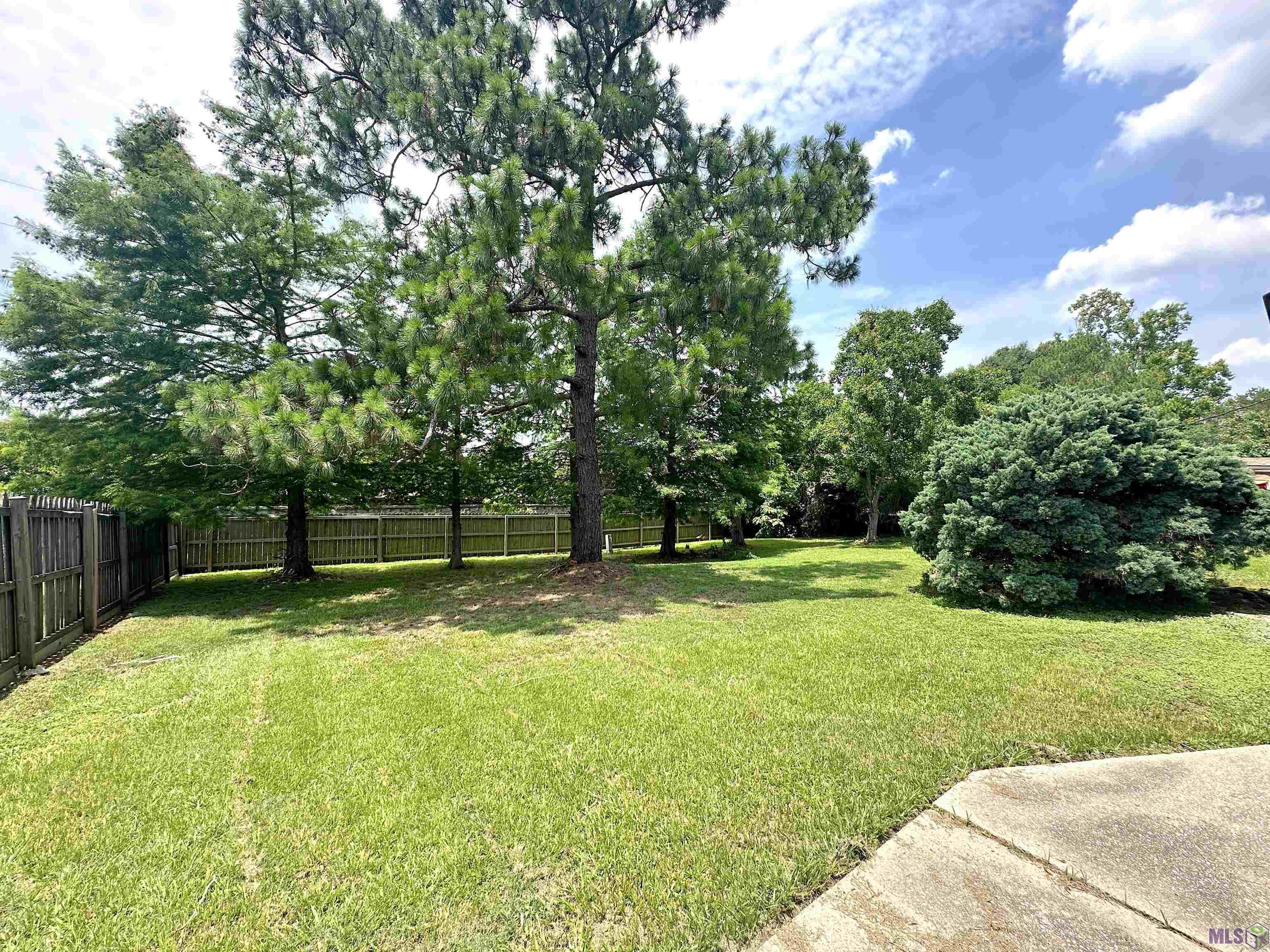9786 Kinglet Drive Baton Rouge, LA 70809 - Photo 16 of 16