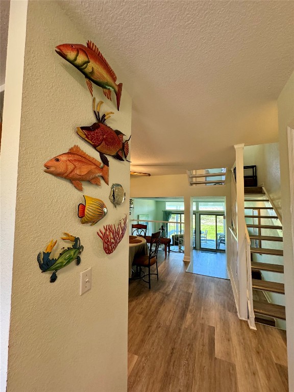95118 Sandpiper Loop Fernandina Beach, FL 32034 - Photo 11 of 35 an entryway of a house with wooden floor