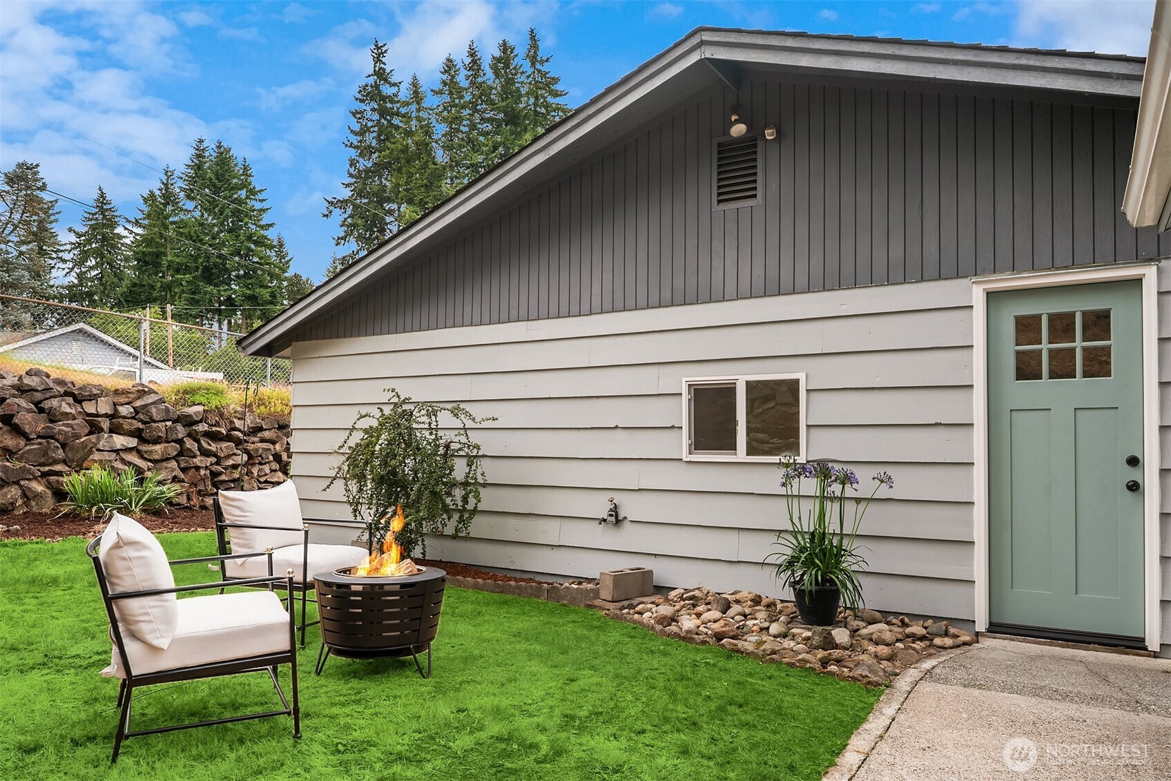 3524 Northeast 7th Place Renton, WA 98056 - Photo 19 of 21