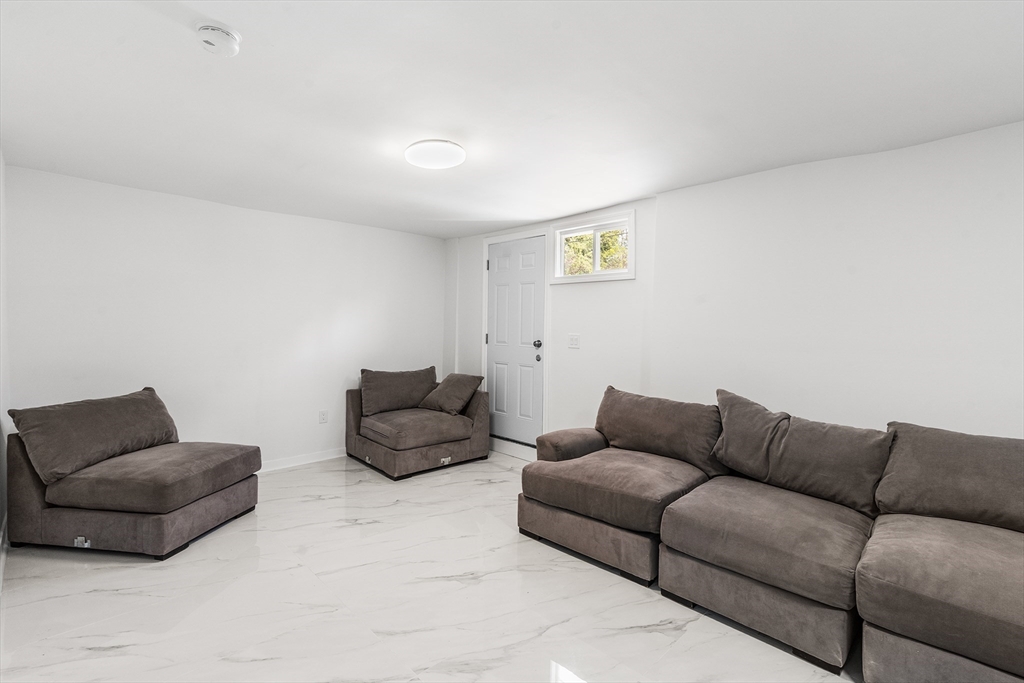 15 Fensmere Road Boston, MA 02132 - Photo 21 of 31
