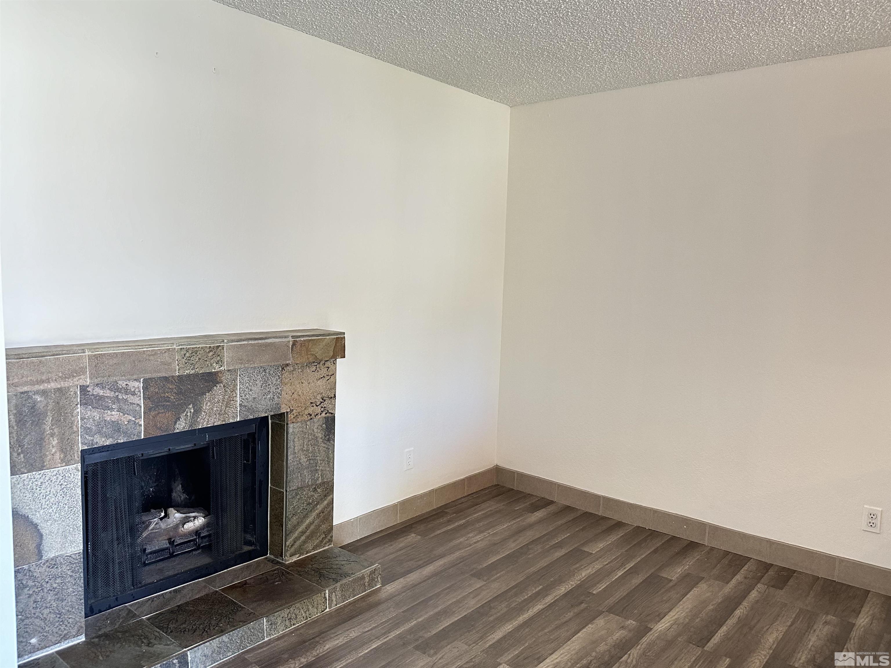 4622 Rio Poco Road Reno, NV 89502 - Photo 8 of 28 Photo 8