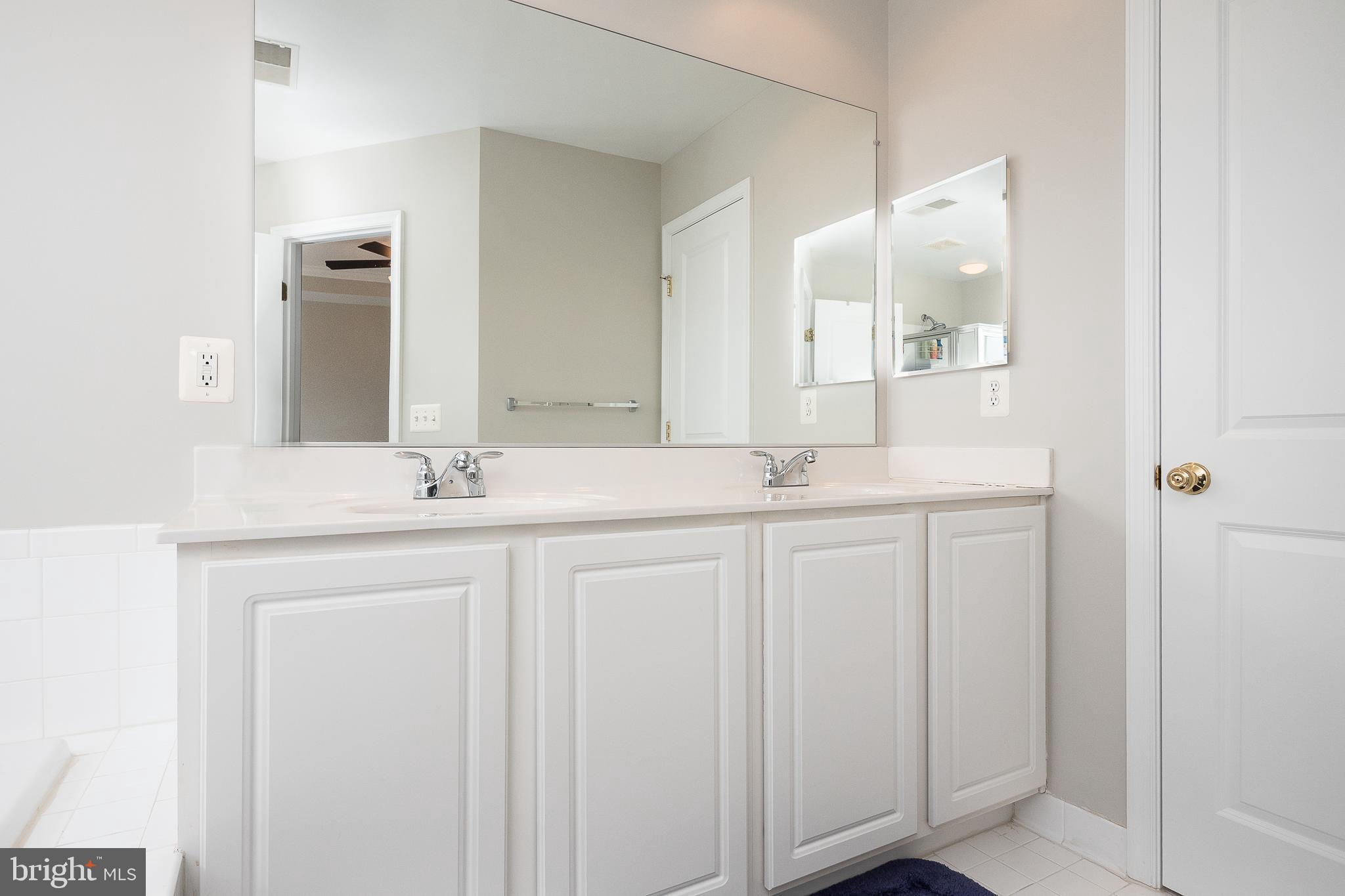 9021 Ribbon Falls Loop Bristow, VA 20136 - Photo 16 of 32 Gallery Image 16
