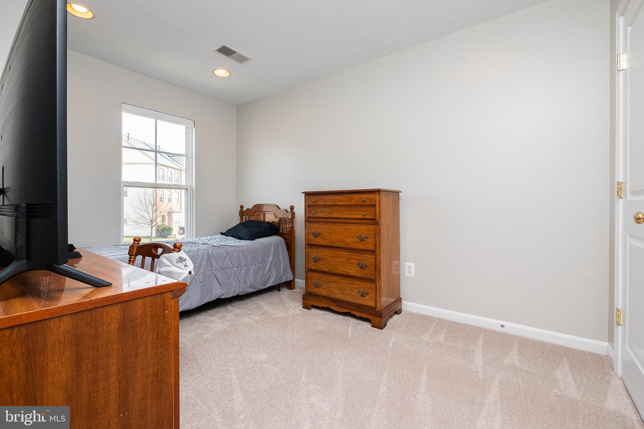 9021 Ribbon Falls Loop Bristow, VA 20136 - Photo 19 of 32 Gallery Image 19
