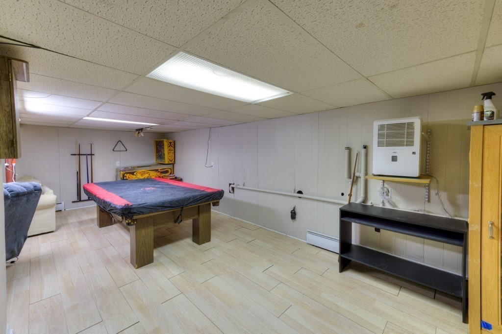 13 Anthony Drive Rutland, MA 01543 - Photo 30 of 40 a room with table