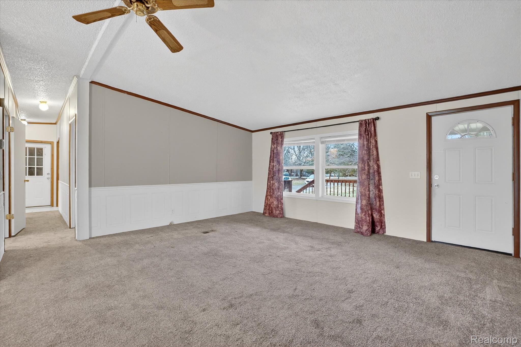 06-13106 N Genesee Rd Clio, MI  48420-WindowStill-Photography.jpg