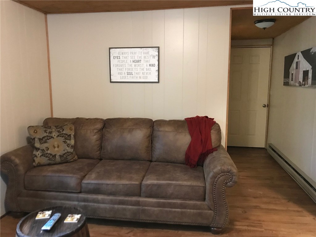 189 Trillium Road Newland, NC 28657 - Photo 6 of 19 Gallery Image 6