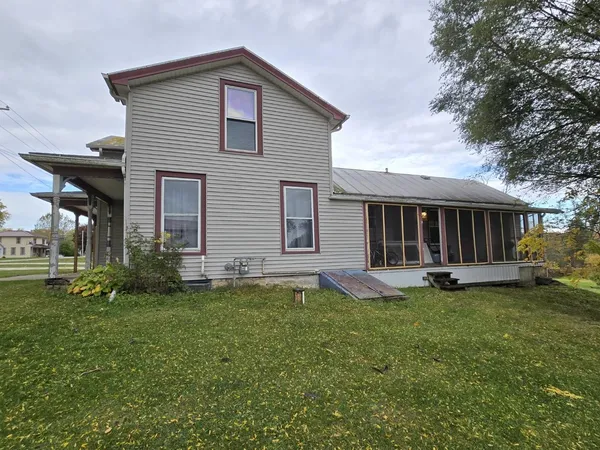 $125,000 | 310 Main Street, Kingston, WI 53926