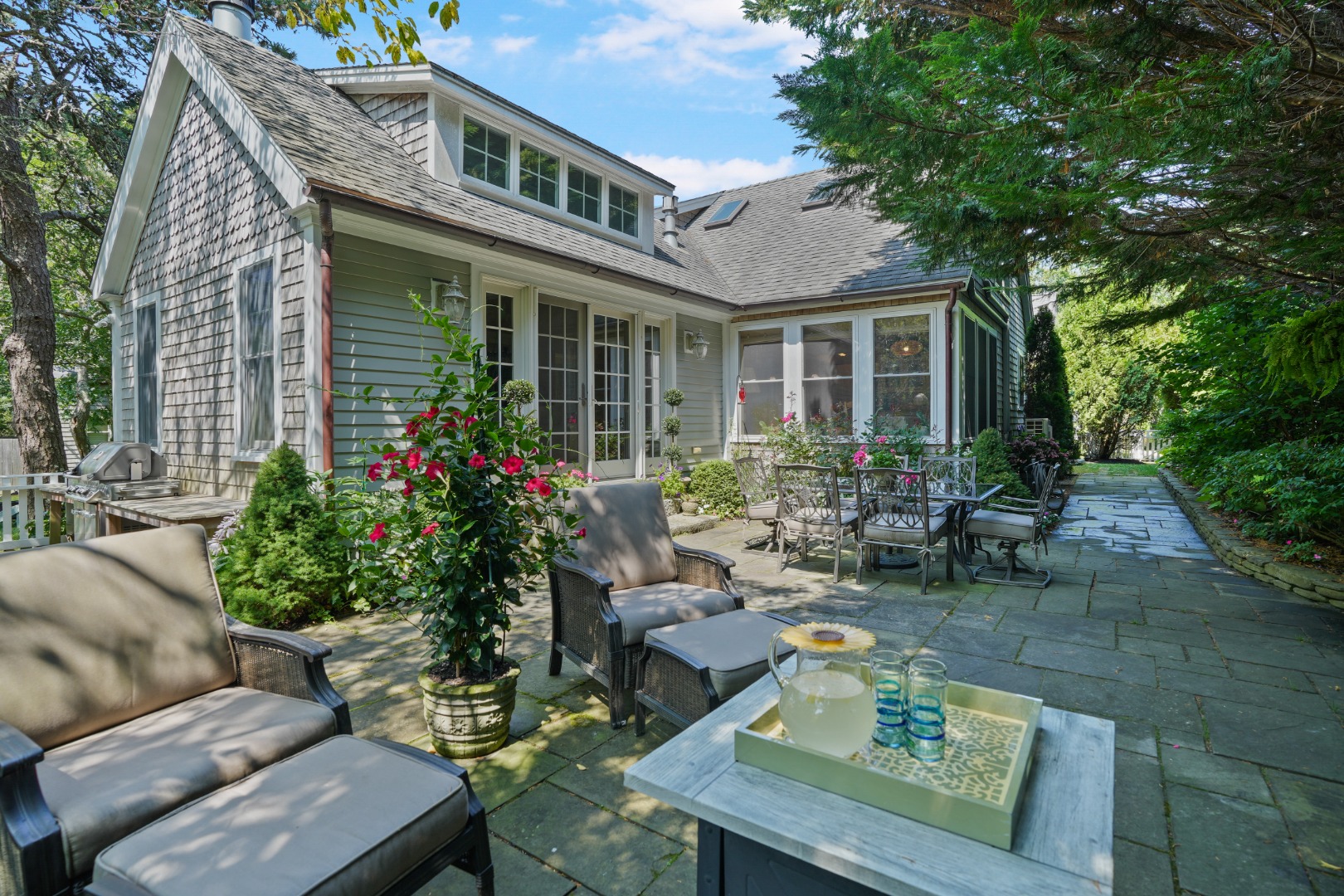 20 Meshacket Road Edgartown, MA 02539 - Photo 6 of 41 Gallery Image 6