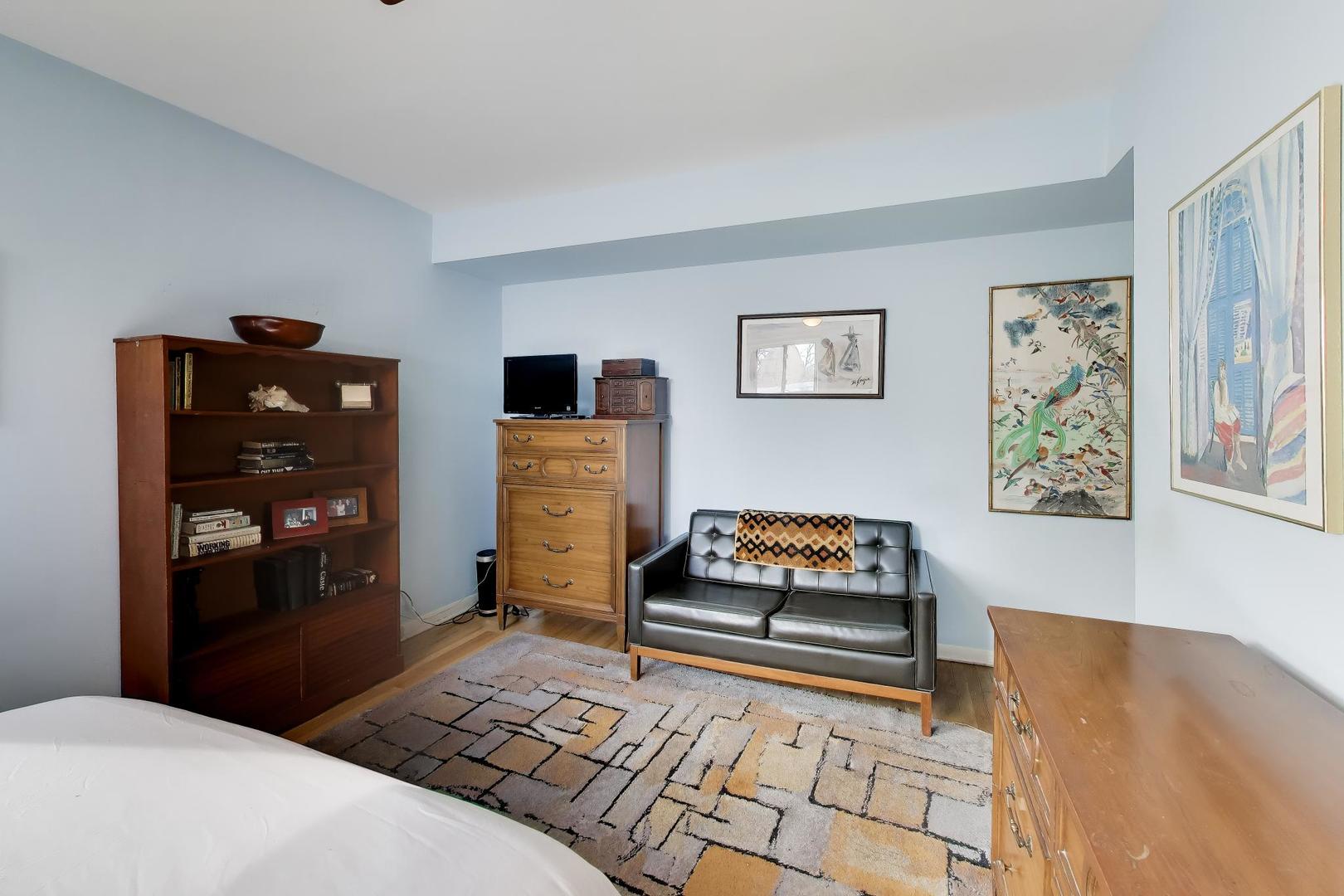 835 Ridge Avenue, Unit 507 Evanston, IL 60202 - Photo 12 of 21