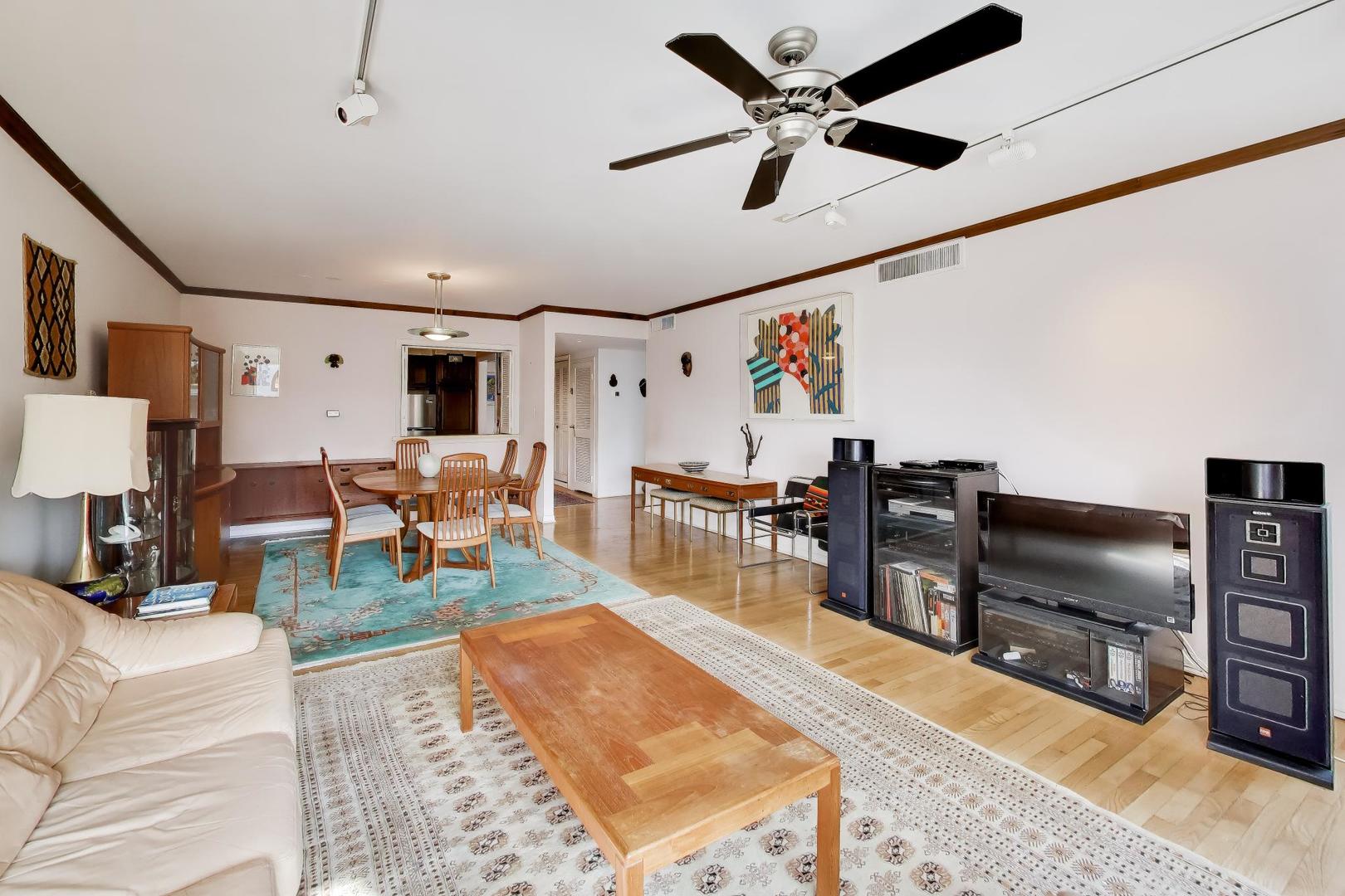 835 Ridge Avenue, Unit 507 Evanston, IL 60202 - Photo 4 of 21