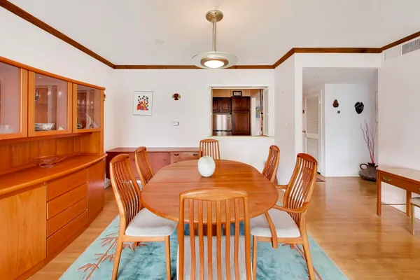 $290,000 | 835 Ridge Avenue, Unit 507, Evanston, IL 60202