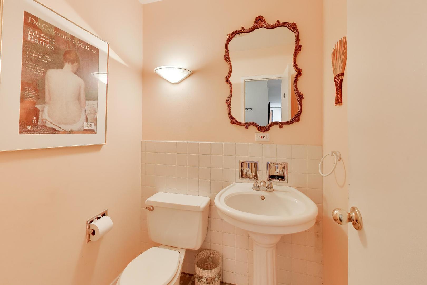 835 Ridge Avenue, Unit 507 Evanston, IL 60202 - Photo 9 of 21