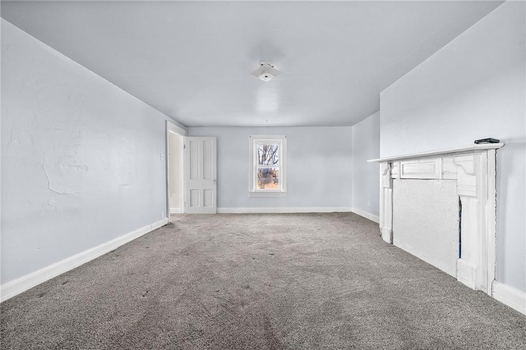 587 Brownsdale Road Renfrew, PA 16053 - Photo 22 of 37 Primary bedroom