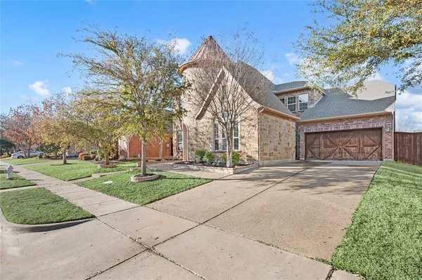 $825,000 | 1010 Lost Valley Drive, Euless, TX 76039