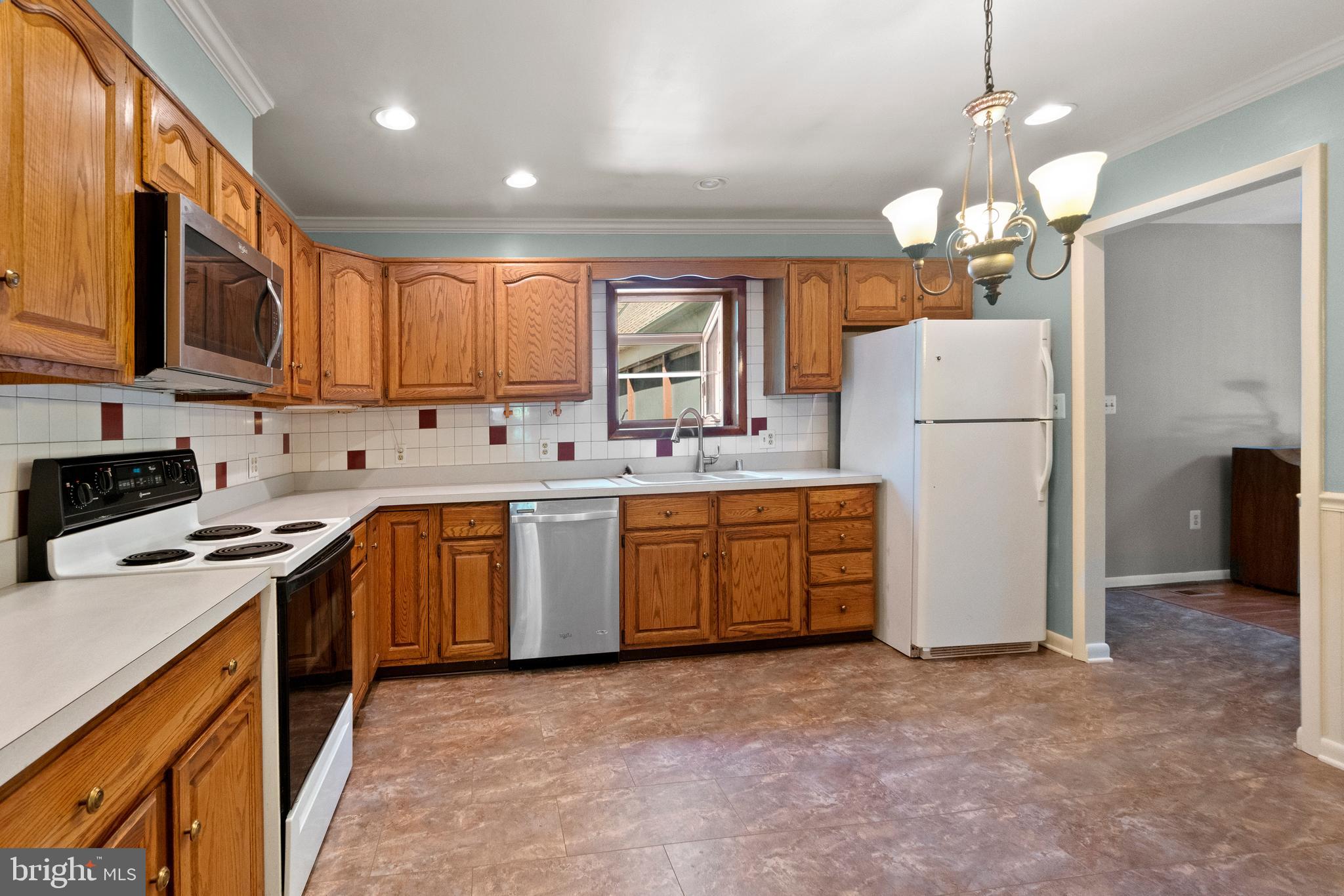 2316 Carrollton Road Westminster, MD 21157 - Photo 10 of 46 Main house-Kitchen