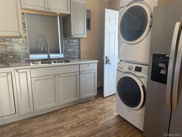 $2,400 | 51 Fallkill Avenue, Unit 1, Poughkeepsie, NY 12601