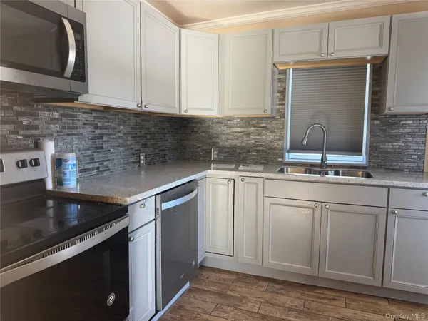 $2,400 | 51 Fallkill Avenue, Unit 1, Poughkeepsie, NY 12601