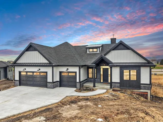 $1,250,000 | 912 Westbridge, Waunakee, WI 53597