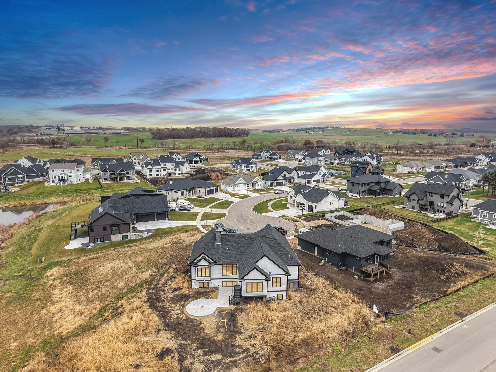 912 Westbridge Waunakee, WI 53597 - Photo 6 of 57