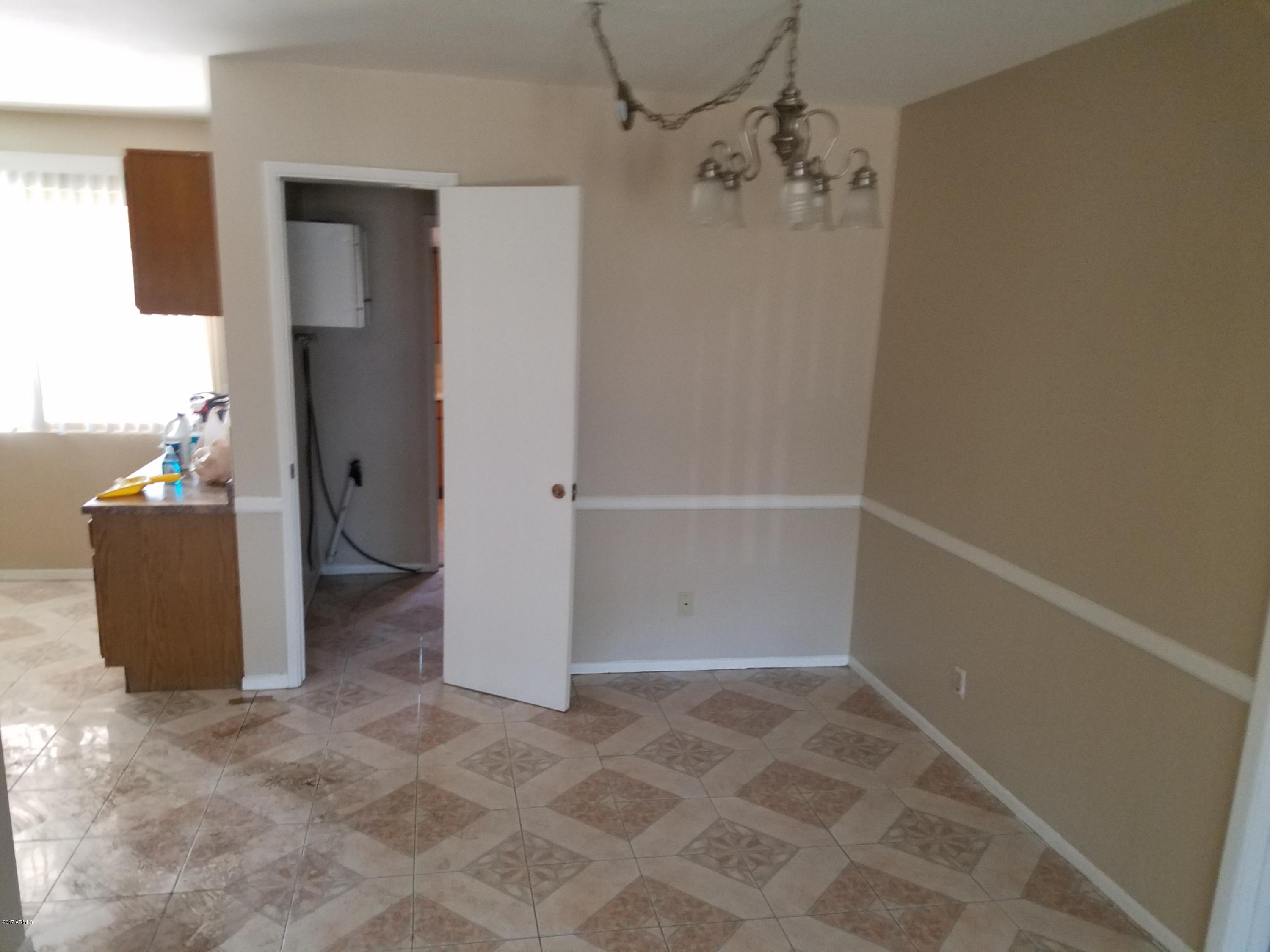 3425 West Ocotillo Road Phoenix, AZ 85017 - Photo 3 of 7 DINING ROOM