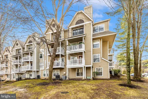 $2,800 | 10717 Hampton Mill Terrace, Unit 307, Rockville, MD 20852
