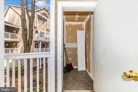 $2,800 | 10717 Hampton Mill Terrace, Unit 307, Rockville, MD 20852